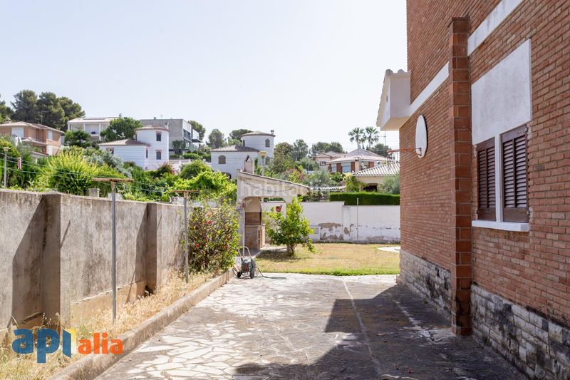 Foto 4259a977-a994-4281-96ed-7ca4527c7a2b. Casa adossada amb aparcament piscina a Els Masos - Els Garrofers Coma-ruga