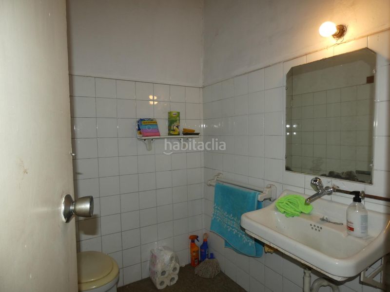 Foto d8439449-49b5-4930-8470-afe197cacad1. Local comercial a Centre Cornellà de Llobregat