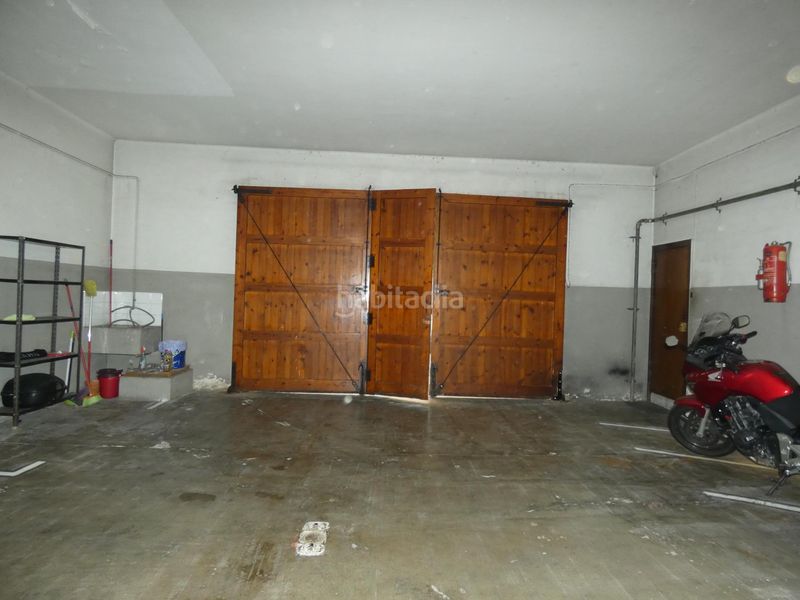 Foto d96cf582-9d77-4122-b9b5-33de474c5a56. Local comercial a Centre Cornellà de Llobregat