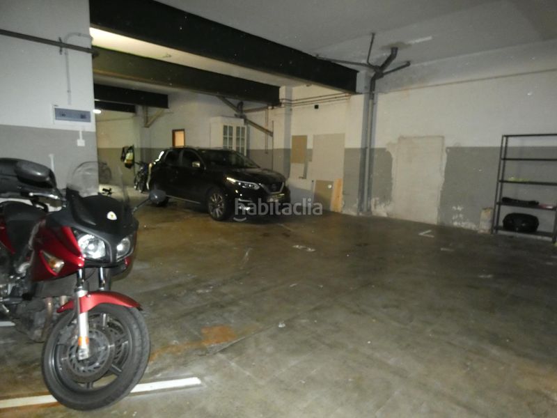 Foto eaccfd2d-6ba5-4668-88c2-6f258262134d. Local comercial a Centre Cornellà de Llobregat