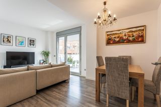 Piso  Josep maria ventura. Magnífico piso esquinero seminuevo con gran terraza y parking en
