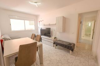 Ground floor  Carrer carrer viladecans. Bajo totalmente exterior con trastero en casablanca sant boi