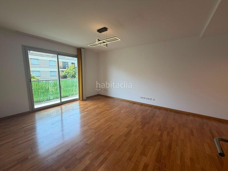 Foto 2056e091-ca1f-4845-bbc4-d0b631e62d5e. Pis amb calefacció a Porta Barcelona