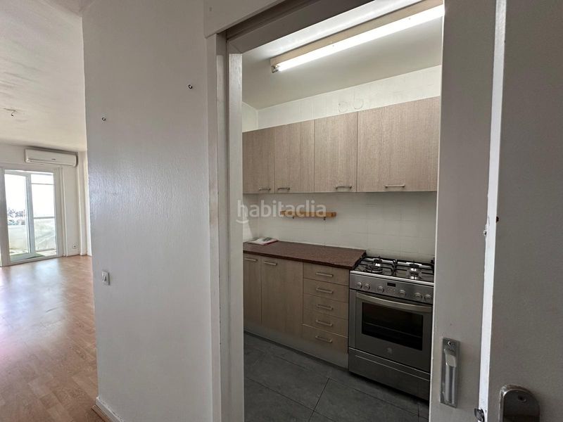Foto 2d053483-3148-4536-a068-75b7ebb043f1. Apartament amb aparcament piscina a les botigues de Sitges Sitges