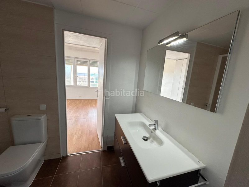 Foto 3ffa893d-7f48-4394-9e84-cc8f72f98f7d. Apartament amb aparcament piscina a les botigues de Sitges Sitges