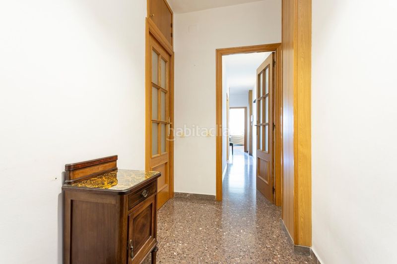 Foto b844bf94-3e01-4a98-97f6-3381244299b7. Apartament amb aparcament a Navas Barcelona