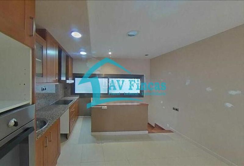 Foto d6a83a12-aefc-4bda-b5b8-dd196a41c809. Zweistöckige wohnung in Corbera de Llobregat