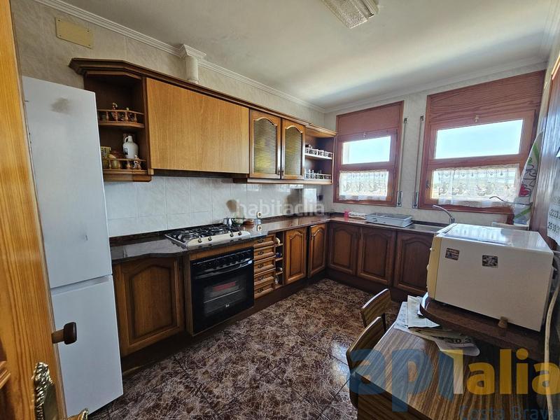 Foto 568a60d9-e985-4691-ad37-33b8763a3f1c. Casa adosada  en venta en zona tranquila en Palamós