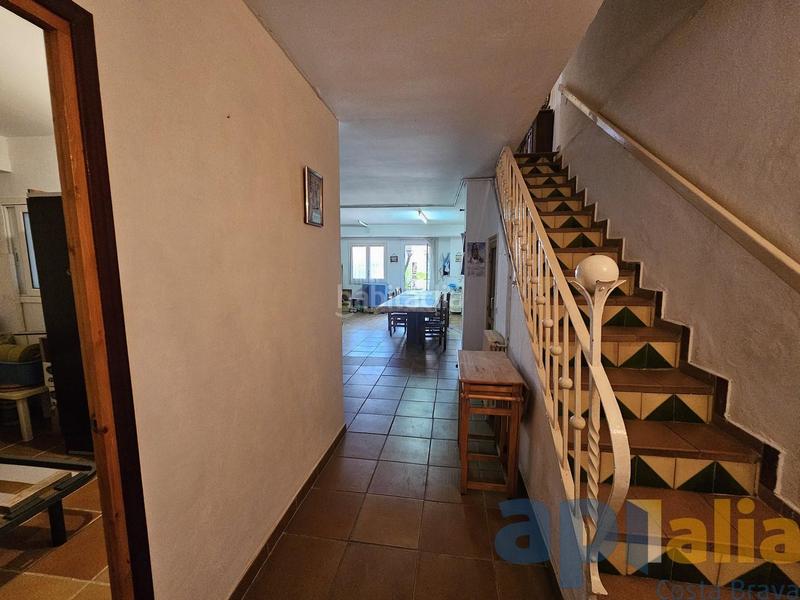 Foto fa3c540f-ec0e-406b-a08b-7443db92491d. Casa adosada  en venta en zona tranquila en Palamós