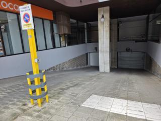 Aparcament cotxe a Fenals. Plaza de parquing muy centrica