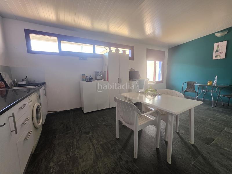 Foto 45bee0ab-b0f4-47d2-9f4d-6e197c11b35d. Casa adosada casa con local en muy buena ubicación en sant feliu en Sant Feliu de Guíxols