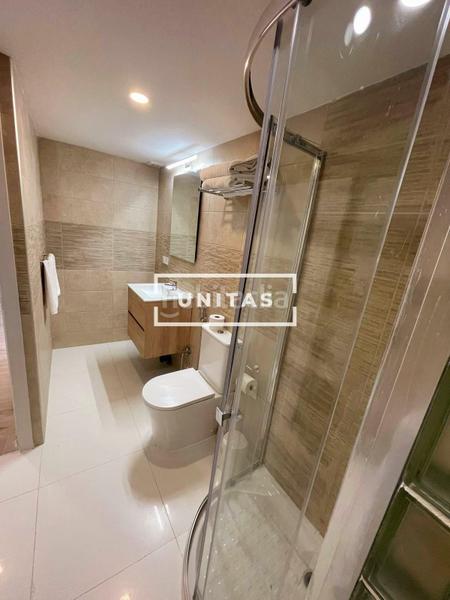 Foto a22e1843-187c-4be8-a84a-abcfd7bc4aa2. Local comercial a Carolinas Bajas Alicante