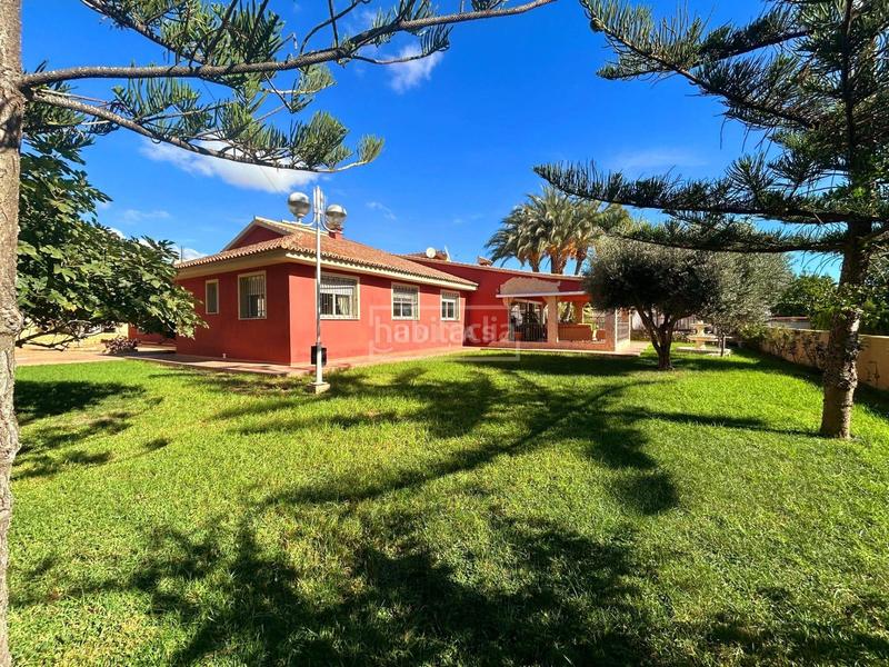 Foto 559fc524-e41a-4048-b7ca-7bc0e42c6863. Chalet mit heizung parking pool in Santa Faz Alicante