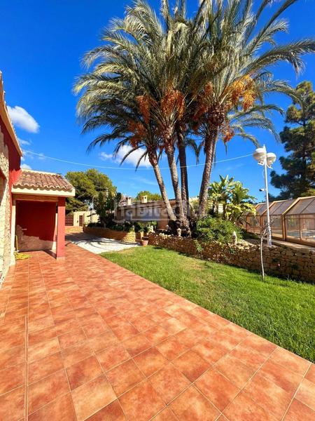 Foto 60005abe-4c06-493f-af51-34f392015ac0. Chalet mit heizung parking pool in Santa Faz Alicante