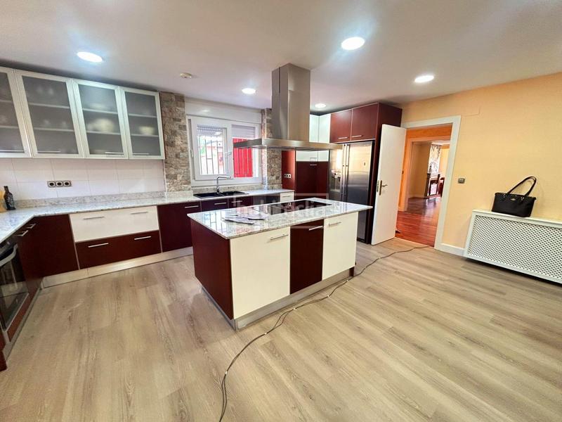 Foto b77dfa34-4ba8-4dae-b4f1-771df23fba92. Chalet mit heizung parking pool in Santa Faz Alicante