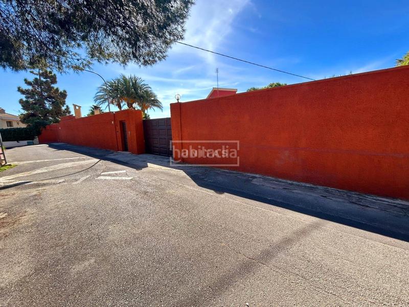 Foto d4cdfb01-324c-4d4f-af8e-5ca08eaef0be. Chalet mit heizung parking pool in Santa Faz Alicante