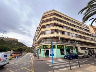 Appartement à Carolinas Bajas. Piso en venta en plaza doctor gómez ulla n 1  enfrente del museo