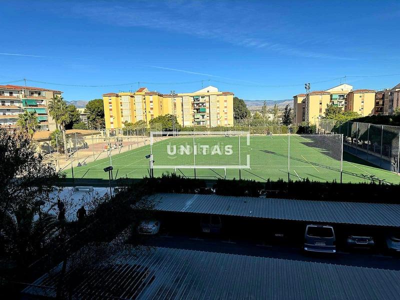Foto 0076a29e-ba23-4038-aaec-3b2780180848. Flat in Virgen del Remedio - Parque Lo Morant Alicante