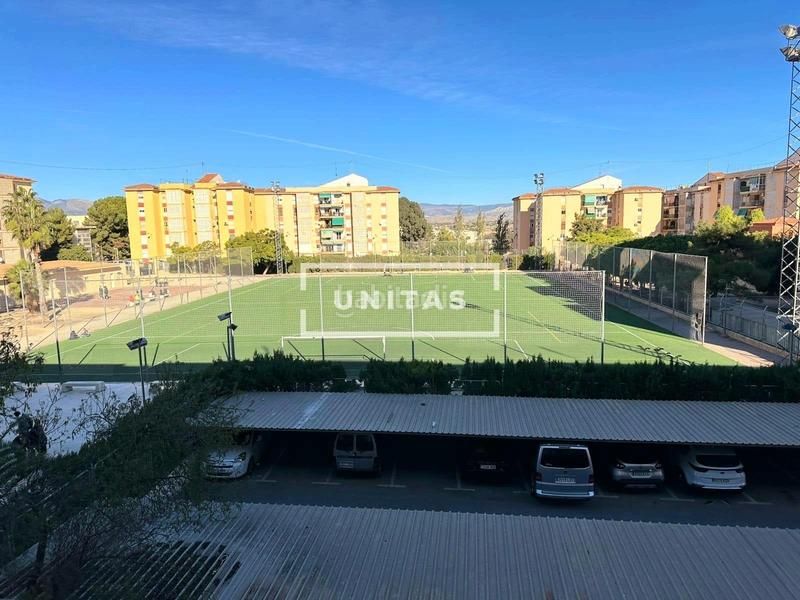 Foto b9e259ee-d226-4728-bd6e-cefdf312baf8. Flat in Virgen del Remedio - Parque Lo Morant Alicante