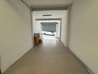 Business premise in Campoamor. Se vende local comercial de 130 m2 en auditorio  campoamor  cent