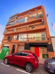 Local Comercial en Carolinas Bajas. Oportunidad de inversion.