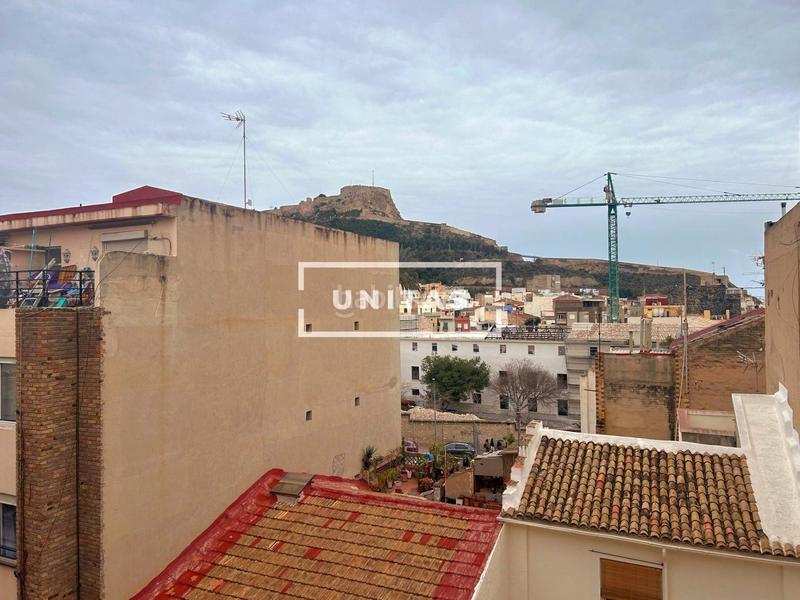 Foto 8bc5f406-bb5c-430f-819d-b178702d9368. Ático atico a la venta en carolinas en Carolinas Bajas Alicante