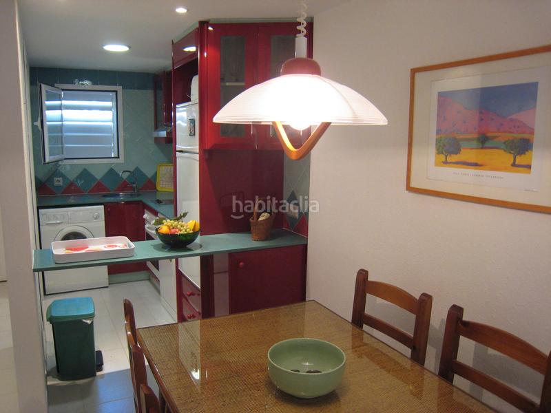 Foto 104b19fa-9b2f-4d4b-a05c-31f31eb31e22. Pis amb piscina a l´Estartit poble Estartit