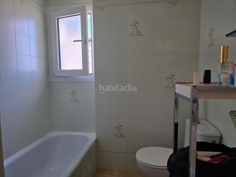 Foto 0729606c-6bab-4c33-a995-eb279c65ff91. Casa amb aparcament a l´Estartit poble Estartit