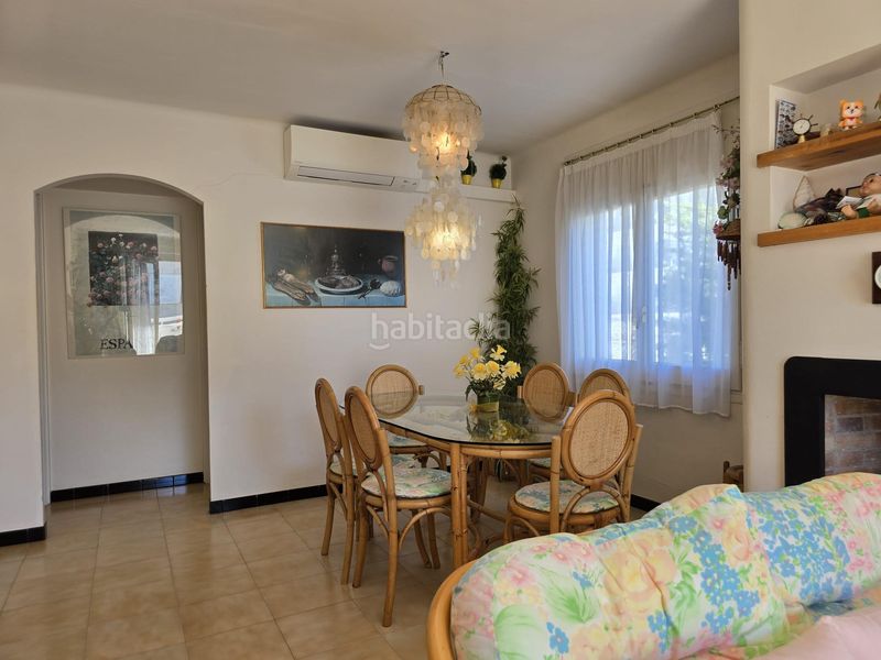 Foto 7d72c621-d0fa-4168-981d-82df4d60d276. Casa amb aparcament a l´Estartit poble Estartit