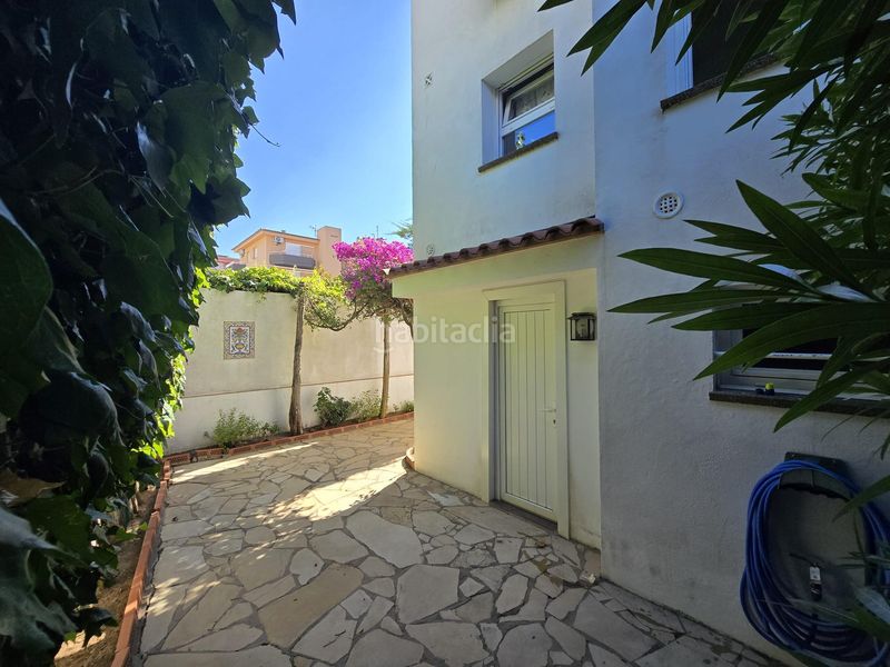 Foto 8e5300b2-59ea-4701-b484-b09c41be606c. Casa amb aparcament a l´Estartit poble Estartit