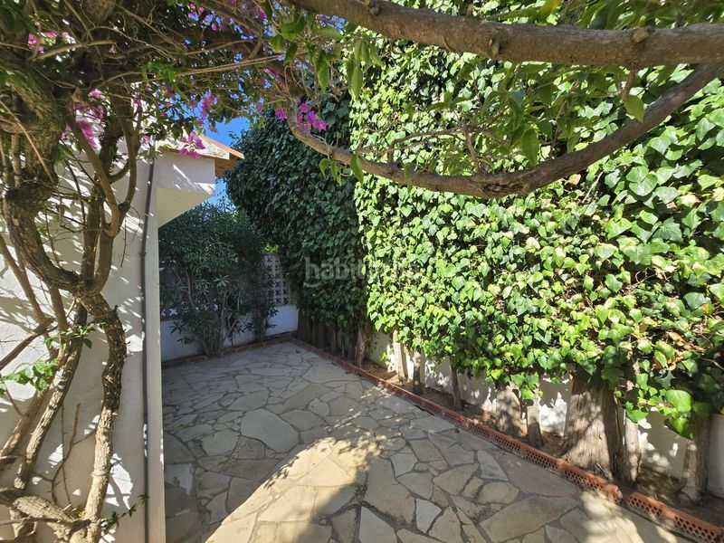 Foto b5f0bad4-e500-410a-8904-b7a0e2cec6de. Casa amb aparcament a l´Estartit poble Estartit