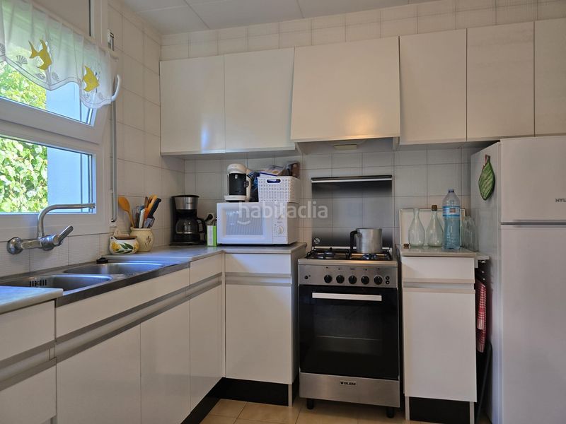 Foto e3c83d09-afdb-42a5-859f-ed3f89174f22. Casa amb aparcament a l´Estartit poble Estartit