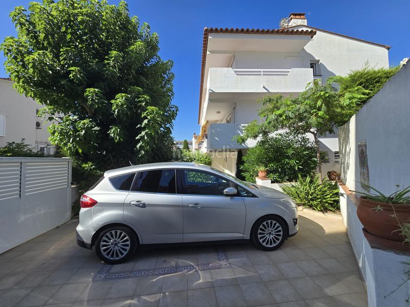 Foto ed3ced5d-8b3d-41a1-aa0d-4a8cf2efffe8. Casa amb aparcament a l´Estartit poble Estartit