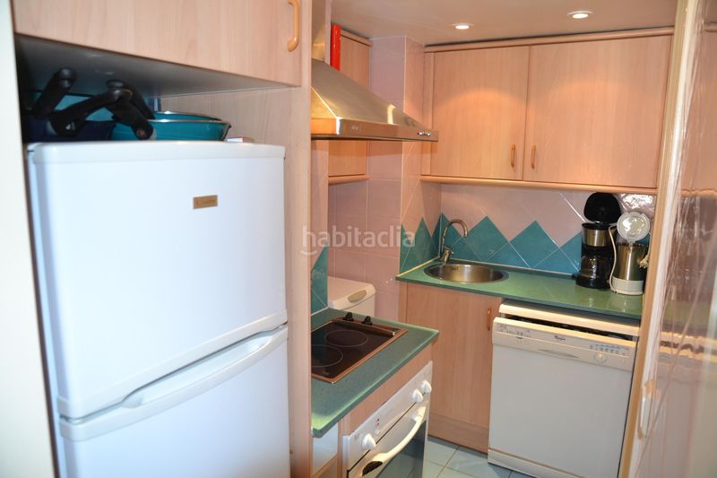 Foto a12c5660-8666-459b-adb5-0e8c1cbbccfb. Pis amb calefacció aparcament piscina a l´Estartit poble Estartit