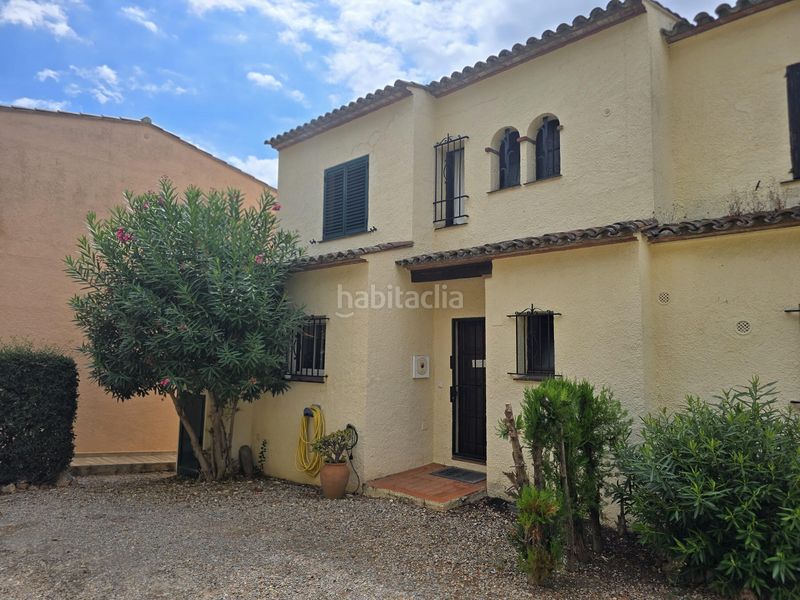 Foto 398e84fb-097c-450c-8483-0b5093b21fa4. Casa amb aparcament a l´Estartit poble Estartit