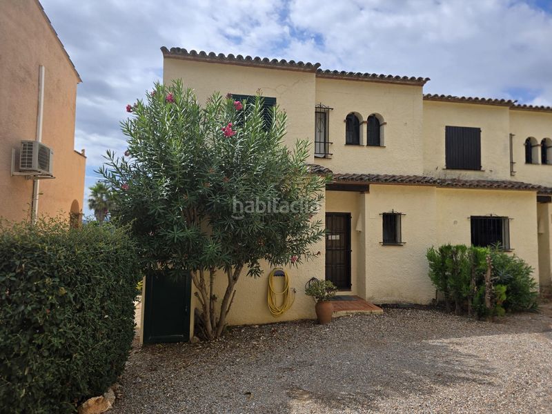 Foto 532e6277-3579-4a2f-a0e2-9cb63cb9fa0c. Casa amb aparcament a l´Estartit poble Estartit