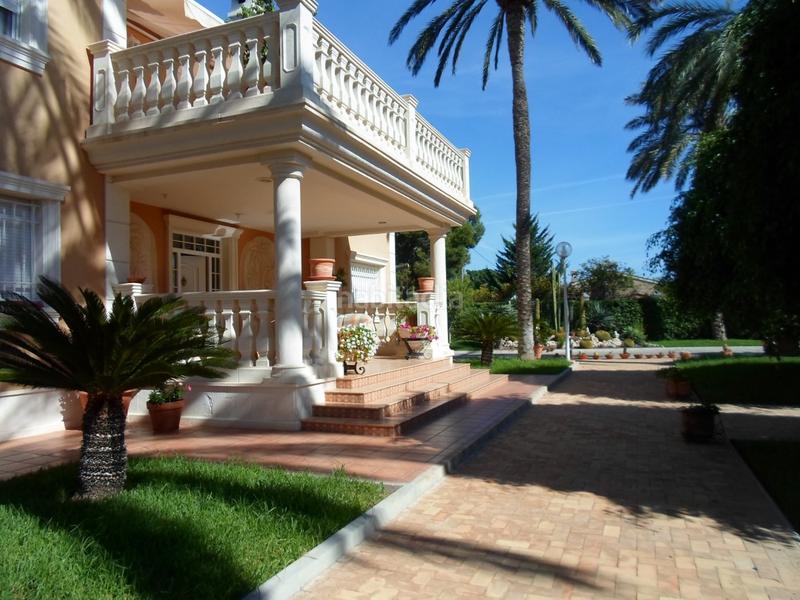 Foto 6d572296-9327-4bd9-9ac7-6e8674f19aa8. Chalet mit heizung parking pool in La Portalada Elche / Elx