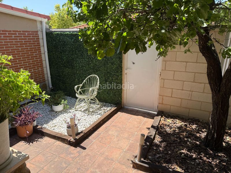 Foto 05d3ebbd-2ddc-4a5e-9982-e817ea29cf5a. Xalet amb xemeneia calefacció aparcament piscina a Chiloeches