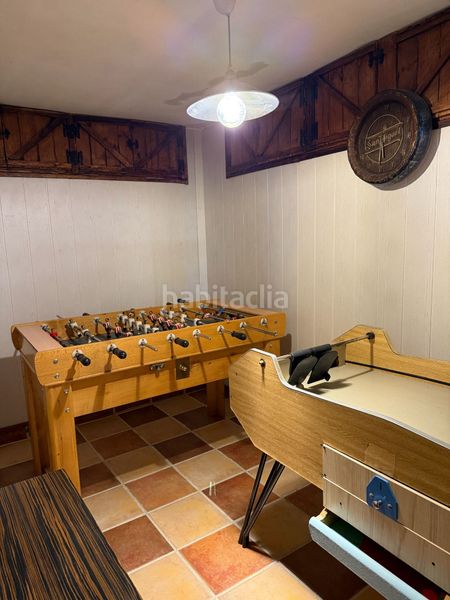 Foto 3513c145-14fa-4e64-92cc-b1fd769ca7a7. Xalet amb xemeneia calefacció aparcament piscina a Chiloeches