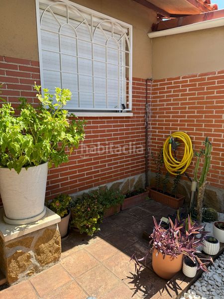 Foto 397c5875-d5cc-4ff8-b33a-77c552eea0fb. Xalet amb xemeneia calefacció aparcament piscina a Chiloeches