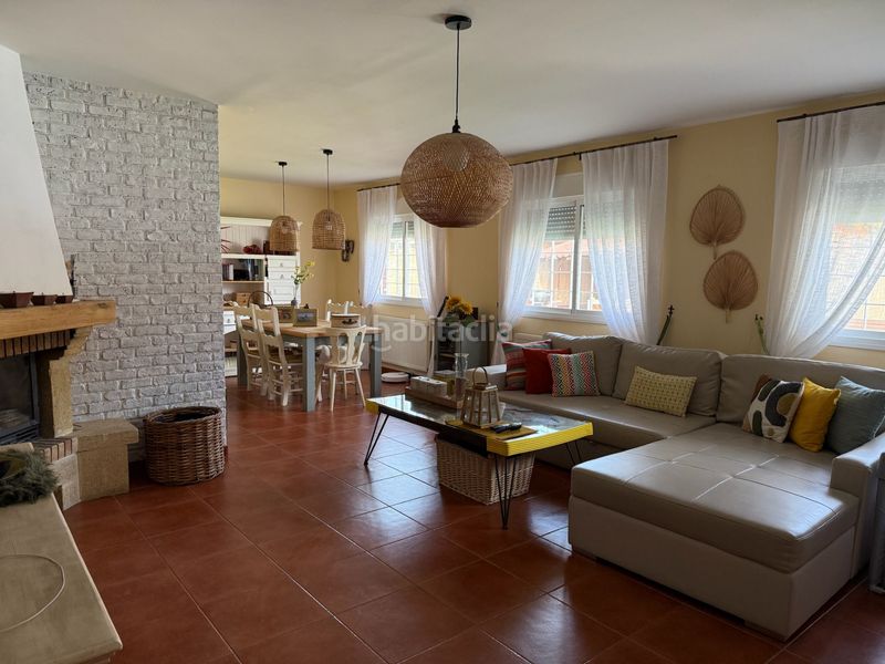 Foto 709811b5-2188-4db4-bf05-c4d25d7caaa6. Xalet amb xemeneia calefacció aparcament piscina a Chiloeches