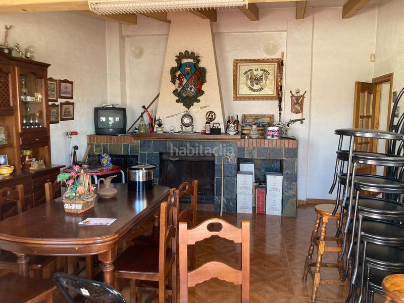 Foto ae628b5d-b46d-4df8-85e0-edd5f30db6d8. Casa amb xemeneia calefacció aparcament a El Rabal Villena