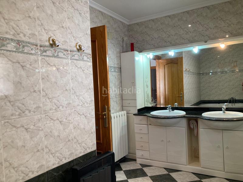 Foto b33bf3f0-c911-4b78-bea6-947f6a5d18ba. Casa amb xemeneia calefacció aparcament a El Rabal Villena