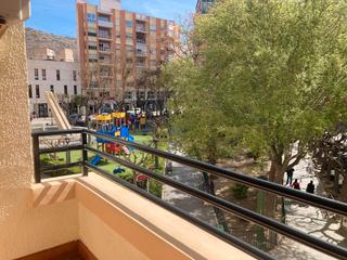 Pis en Maestro Carrascosa - Banda de Msica. Piso en venta en villena en plena centro con ascensor.