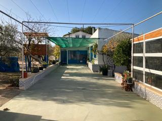 Xalet en Las Tiesas. Chalet en venta en villena