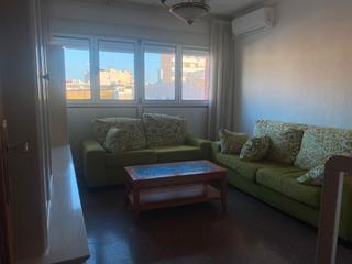 Appartement à La Paz. Piso en venta en villena con ascensor