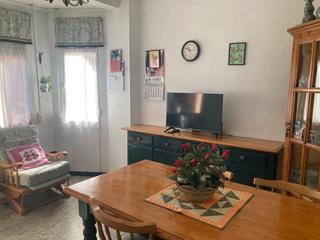 Pis a Las Cruces. Piso en venta céntrico en villena