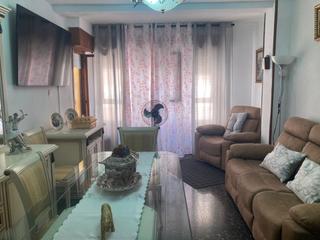 Appartamento in Maestro Carrascosa - Banda de Música. Piso en venta céntrico en villena