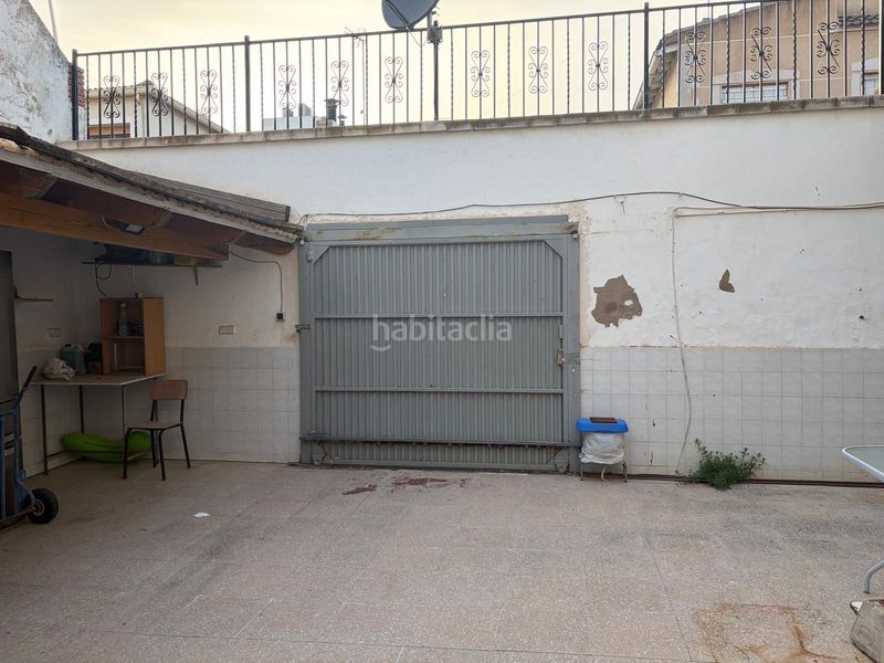 Foto f5e64dc6-2e0a-4cc5-b69d-cdd1fce9ef1d. Pis amb xemeneia a Sax