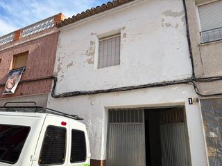 House in Las Cruces. Casa para reformar a tu gusto en muy buena zona.